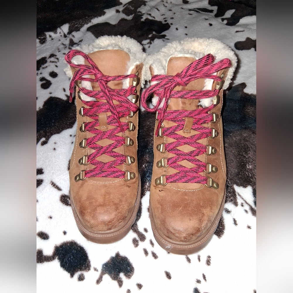 Sorel Women's Brown and Red Lace-Up Boots